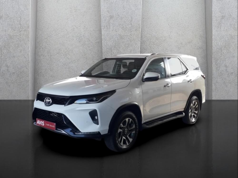 Toyota Fortuner 2.4 Gd-6 Rb At