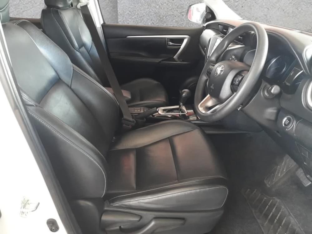 Toyota Fortuner 2.4 Gd-6 Rb At