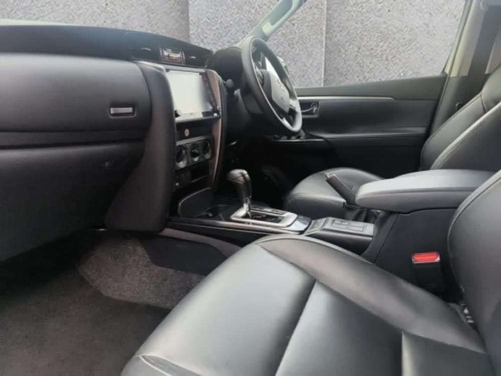 Toyota Fortuner 2.4 Gd-6 Rb 6At