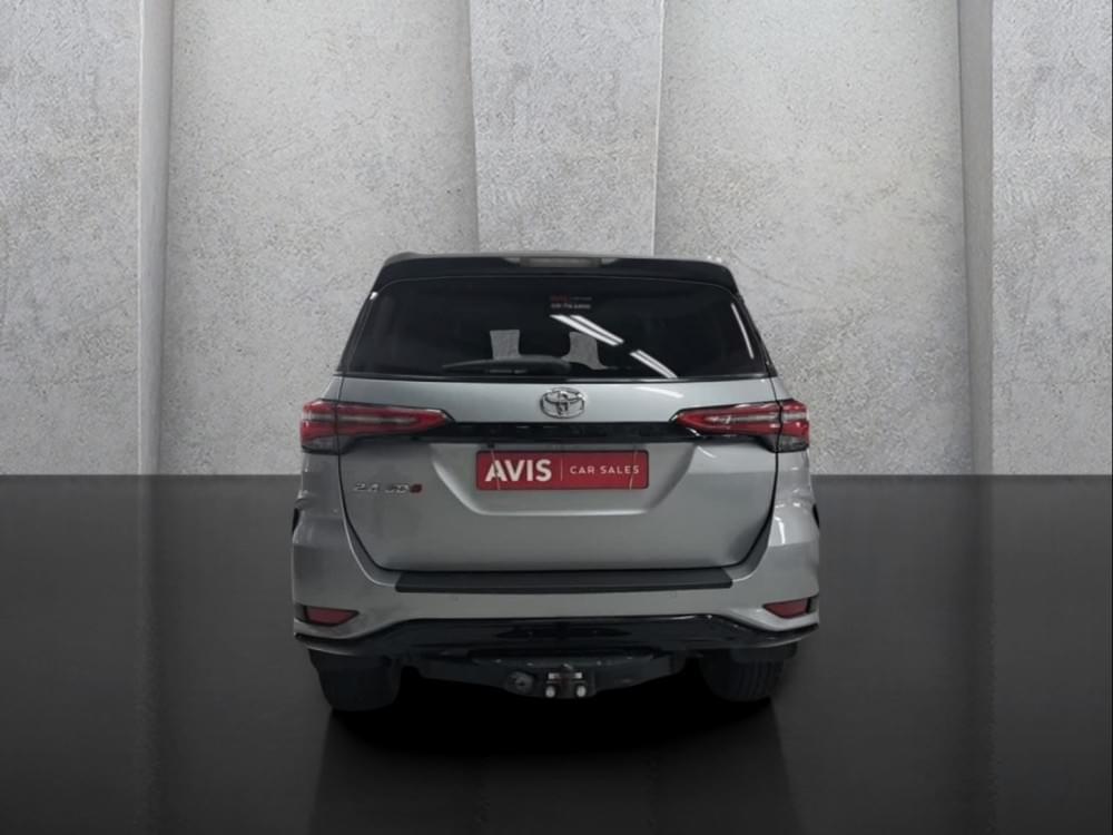Toyota Fortuner 2.4 Gd-6 Rb 6At