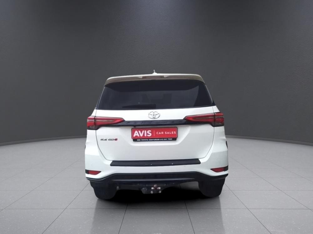 Toyota Fortuner 2.4 Gd-6 Rb At
