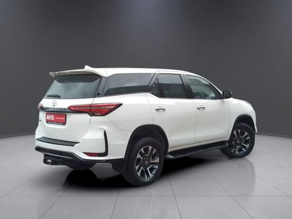 Toyota Fortuner 2.4 Gd-6 Rb At