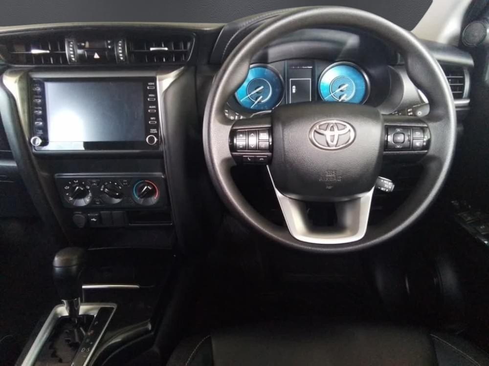 Toyota Fortuner 2.4 Gd-6 Rb At