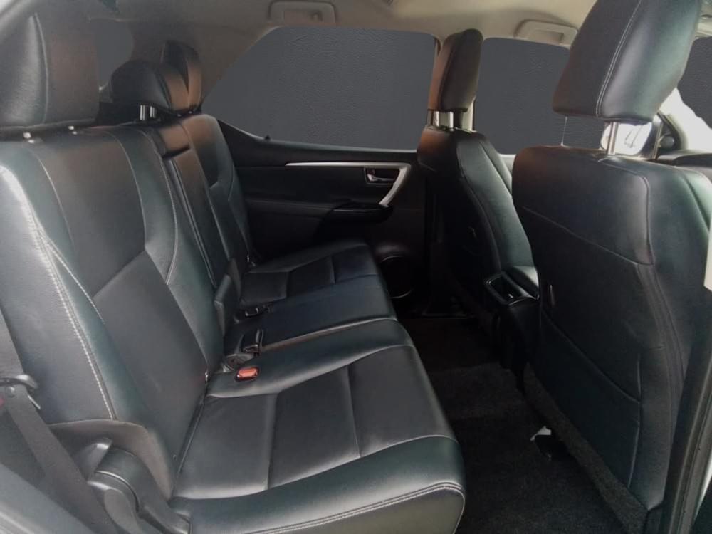 Toyota Fortuner 2.4 Gd-6 Rb At