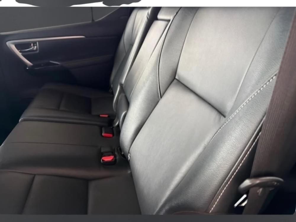 Toyota Fortuner 2.4 Gd-6 Rb At