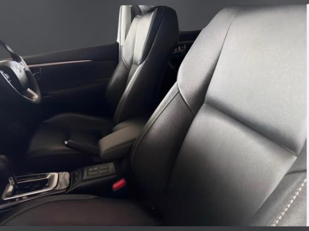 Toyota Fortuner 2.4 Gd-6 Rb At