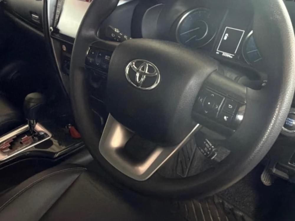 Toyota Fortuner 2.4 Gd-6 Rb At