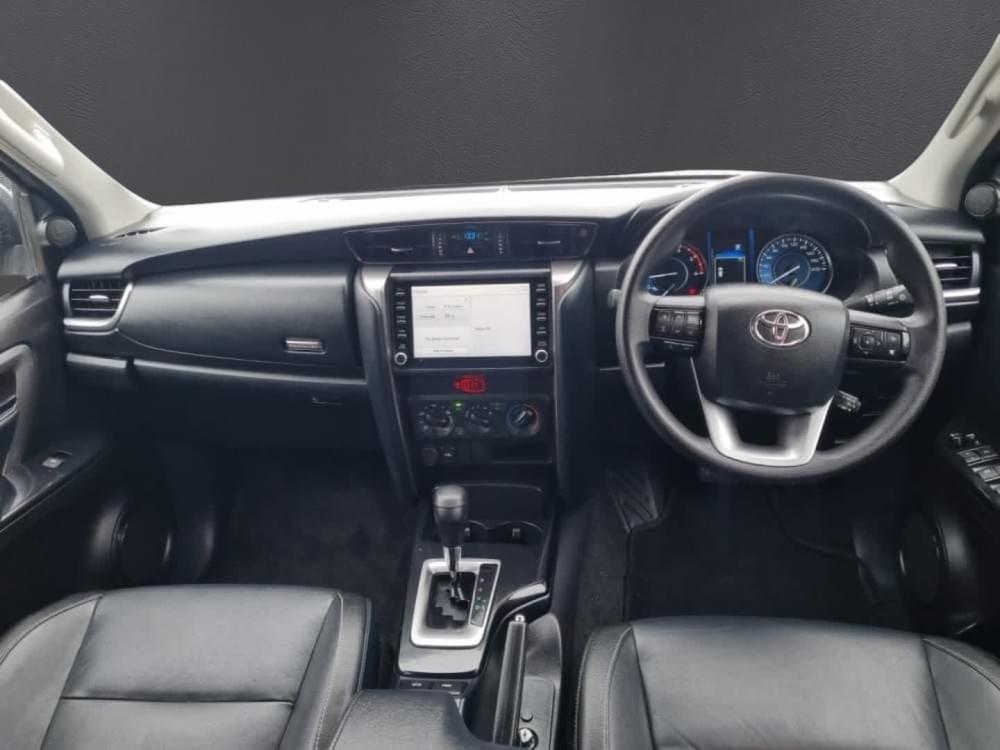 Toyota Fortuner 2.4 Gd-6 Rb At