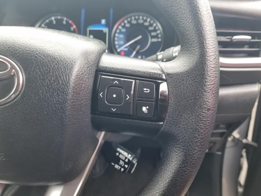 Toyota Fortuner 2.4 Gd-6 Rb At