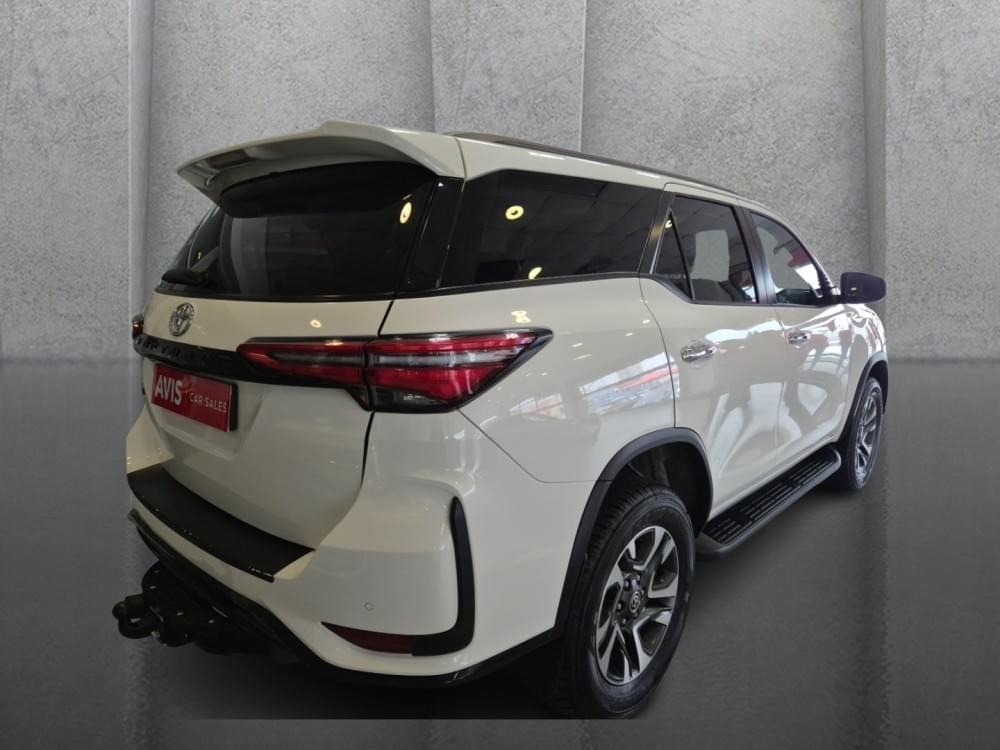 Toyota Fortuner 2.4 Gd-6 Rb At