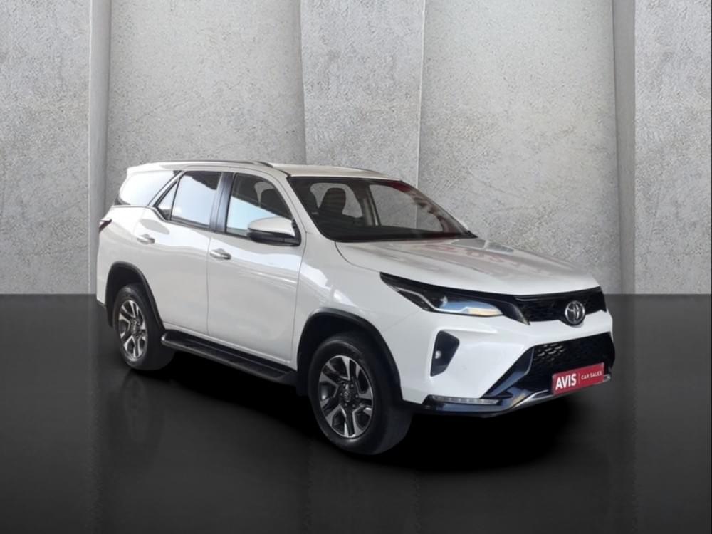 Toyota Fortuner 2.4 Gd-6 Rb At