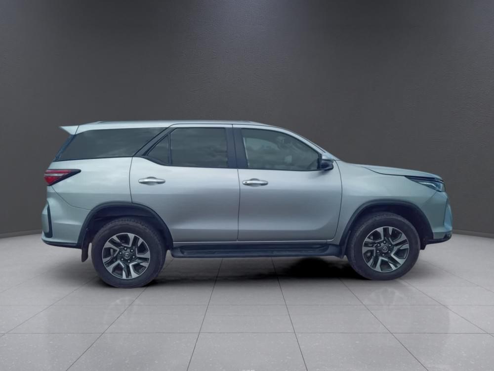 Toyota Fortuner 2.4 Gd-6 4X4 At