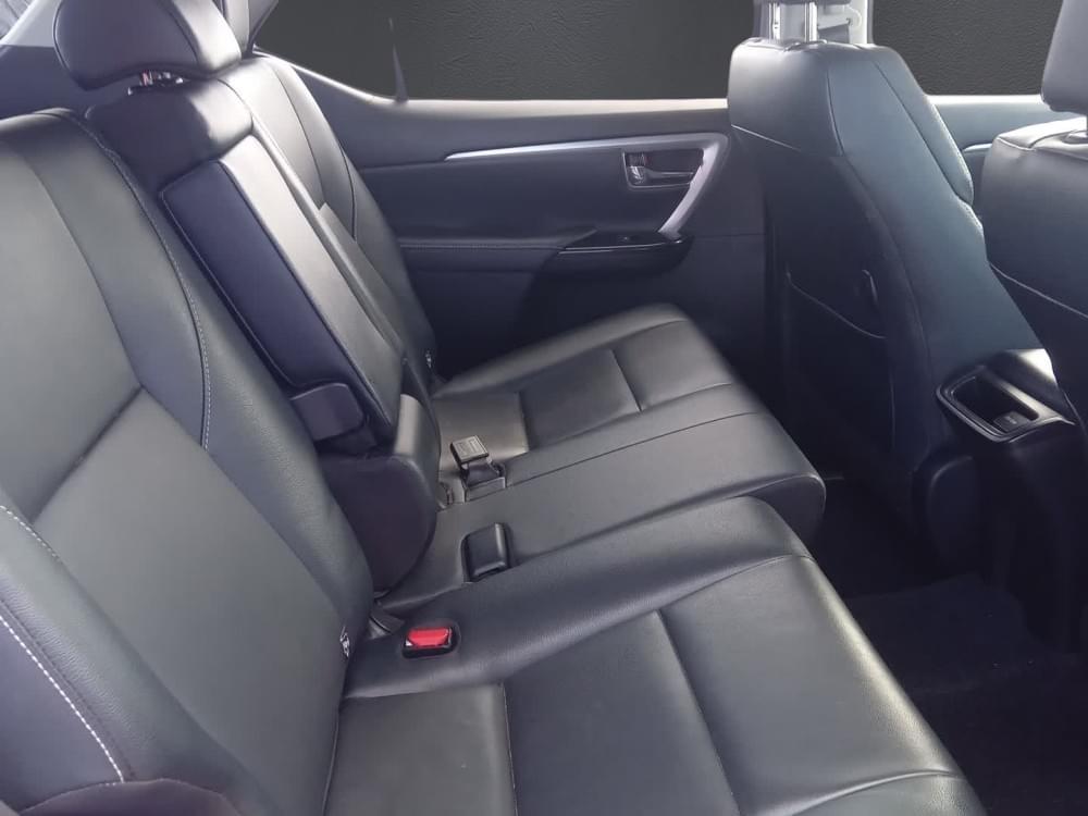 Toyota Fortuner 2.4 Gd-6 4X4 At