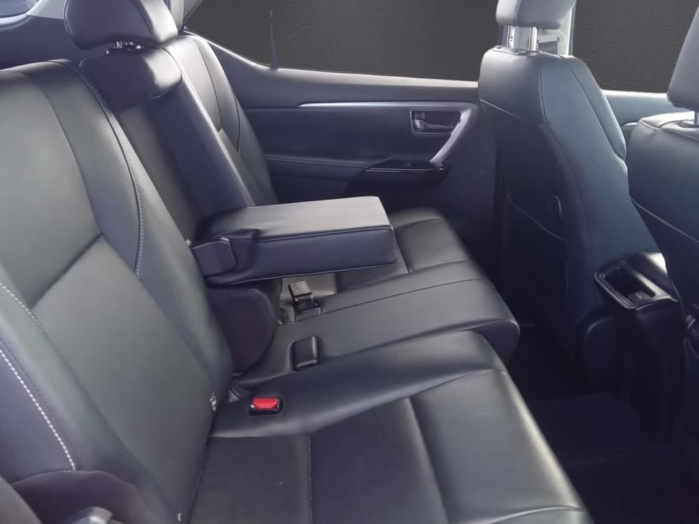 Toyota Fortuner 2.4 Gd-6 4X4 At