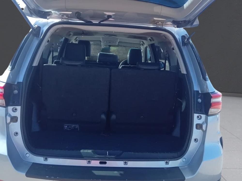 Toyota Fortuner 2.4 Gd-6 4X4 At