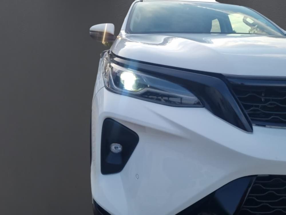 Toyota Fortuner 2.4 Gd-6 4X4 At