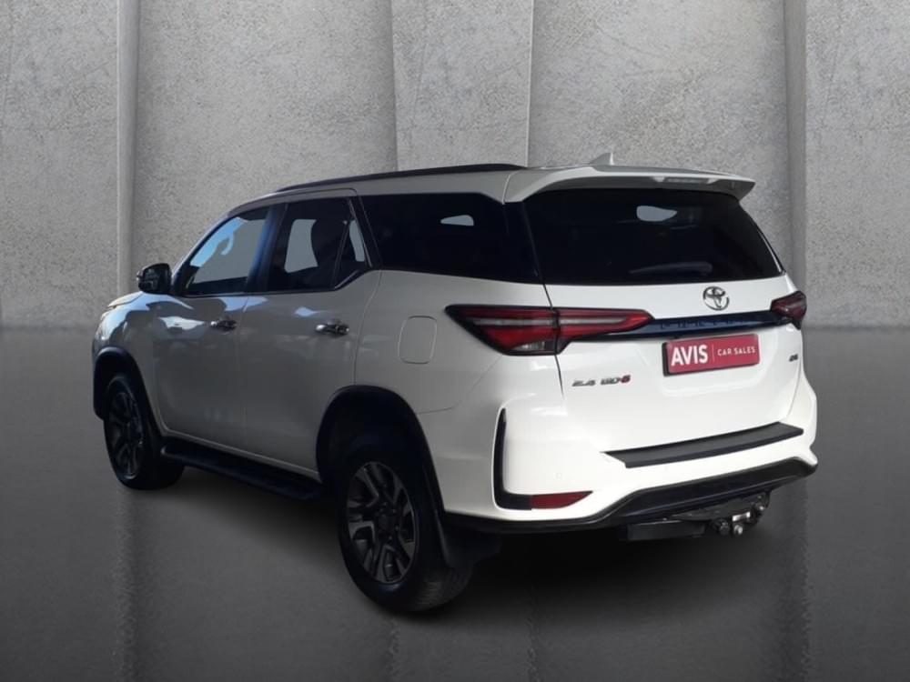 Toyota Fortuner 2.4 Gd-6 4X4 At