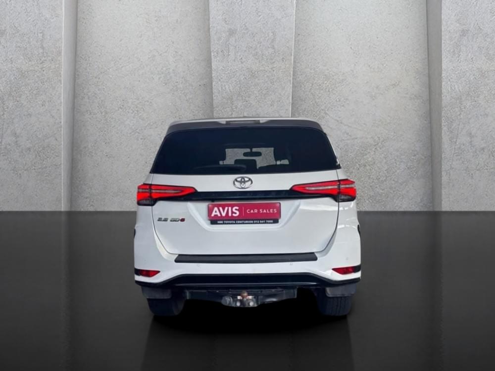 Toyota Fortuner 2.8 Gd-6 Rb At