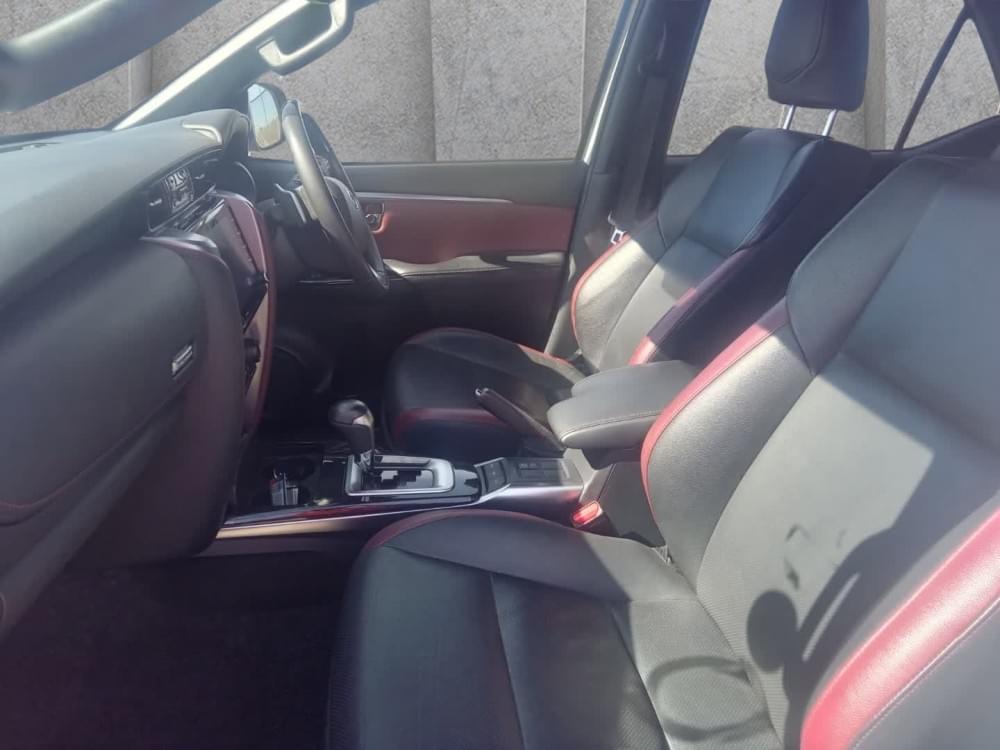 Toyota Fortuner 2.8 Gd-6 Rb At