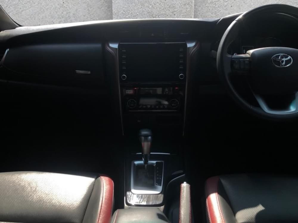 Toyota Fortuner 2.8 Gd-6 Rb 6At Bt