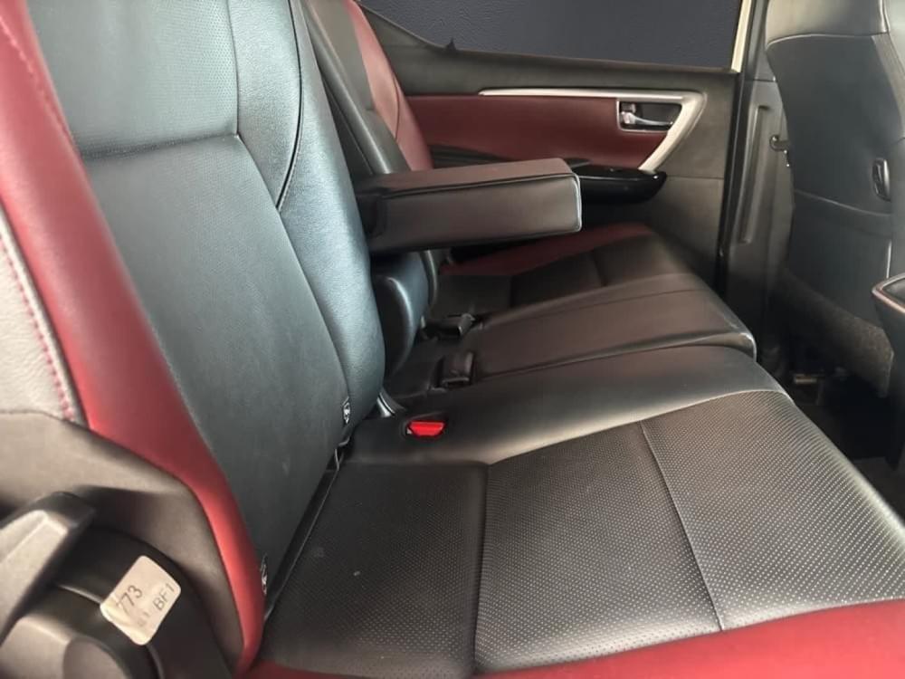 Toyota N/A 2.8 Gd-6 Rb At