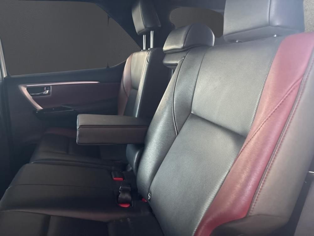 Toyota N/A 2.8 Gd-6 Rb At