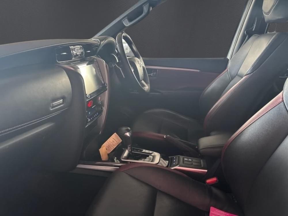 Toyota N/A 2.8 Gd-6 Rb At