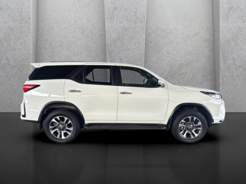 Toyota Fortuner 2.8 Gd-6 Rb At