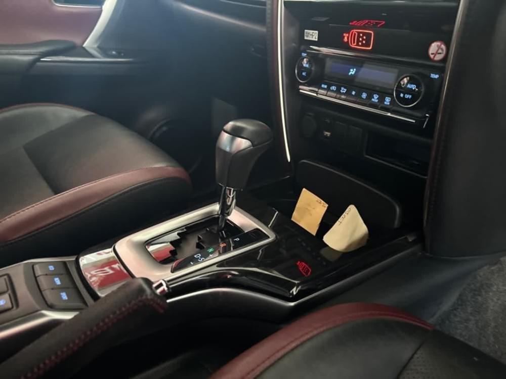 Toyota Fortuner 2.8 Gd-6 Rb At