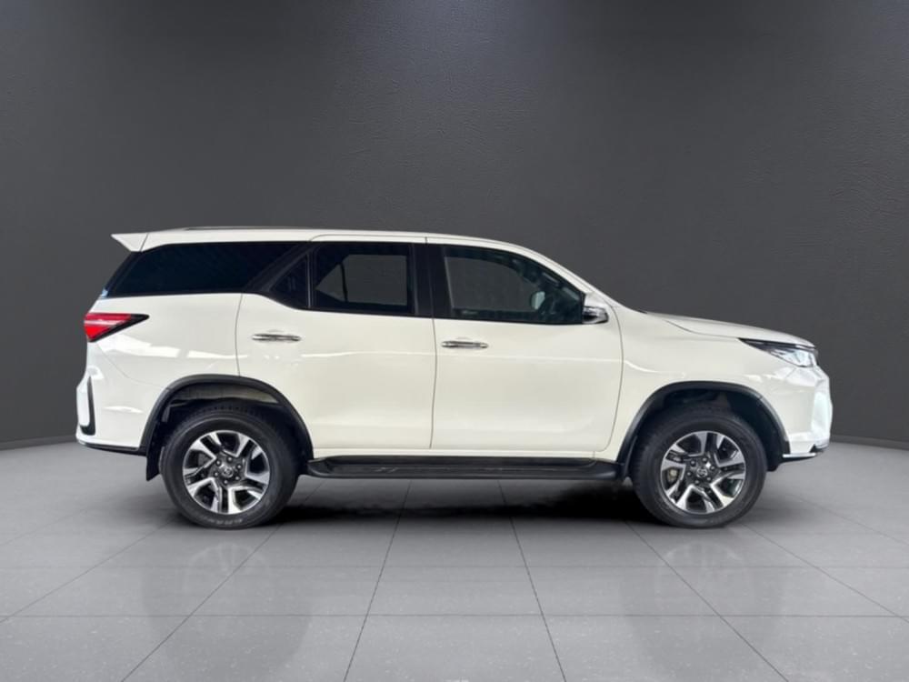 Toyota N/A 2.8 Gd-6 Rb At