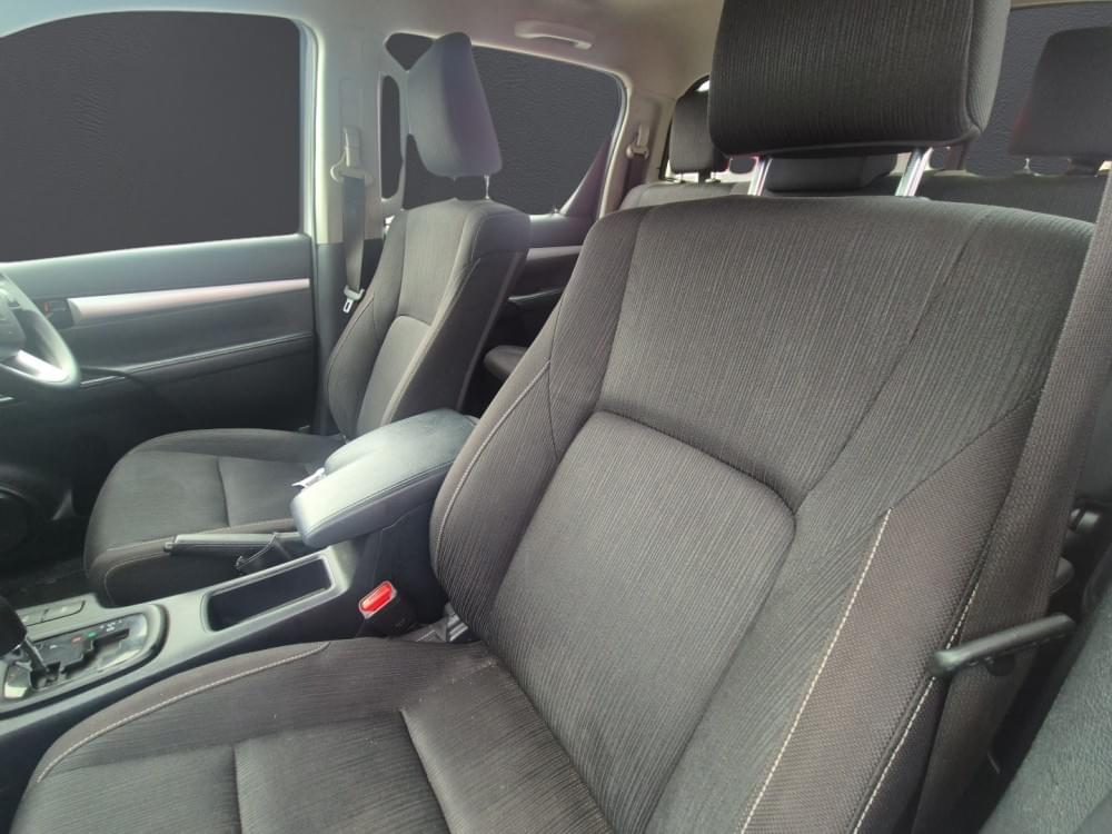 Toyota Hilux 2.4 Gd-6 Raider 4X4 At D Cab