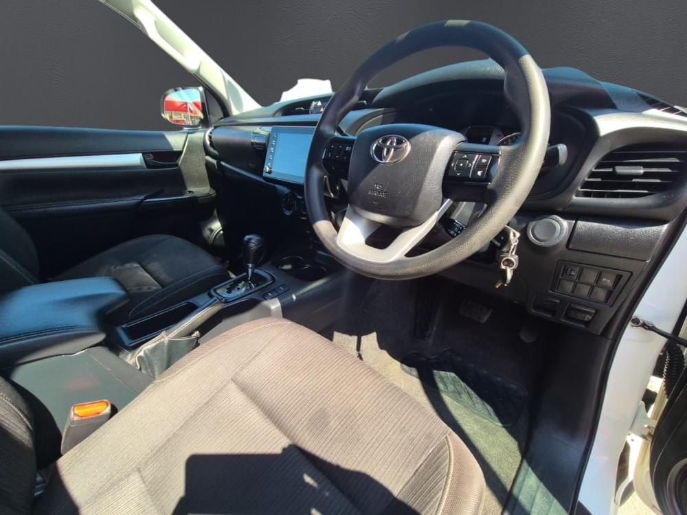 Toyota N/A 2.4 Gd-6 Raider 4X4 At D Cab