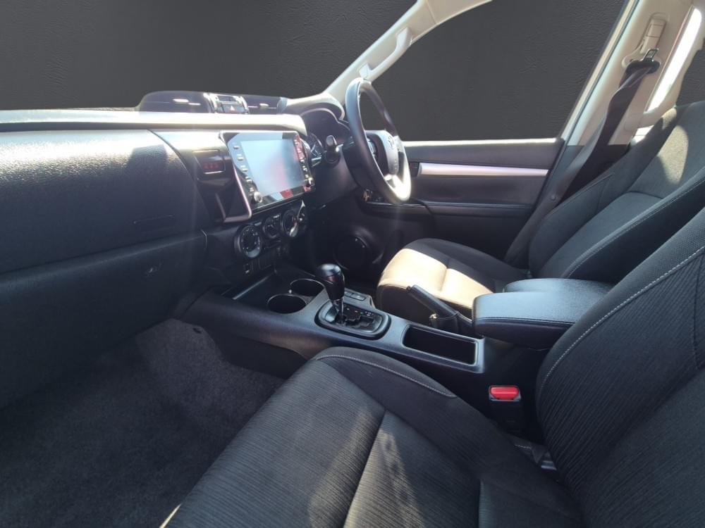 Toyota N/A 2.4 Gd-6 Raider 4X4 At D Cab