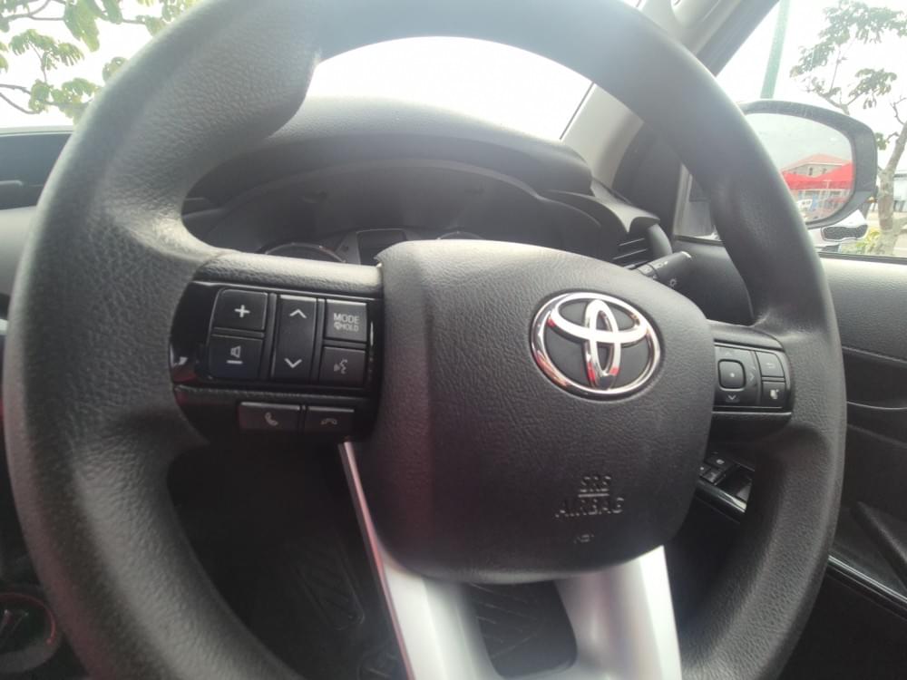 Toyota N/A 2.4 Gd-6 Raider 4X4 At D Cab