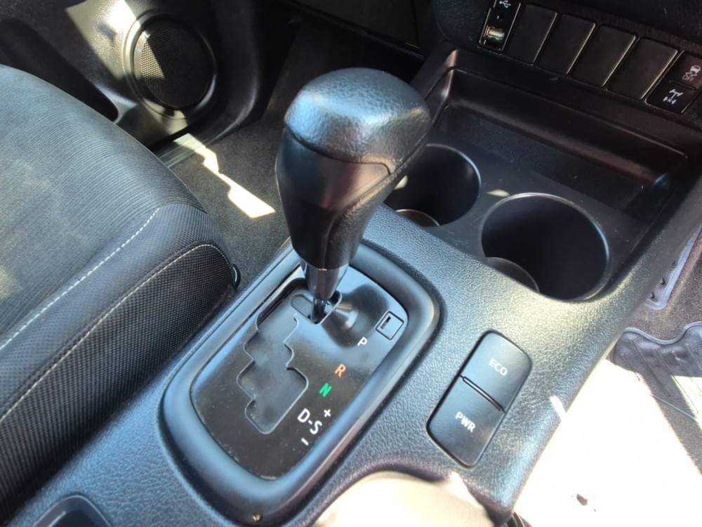 Toyota N/A 2.4 Gd-6 Raider 4X4 At D Cab