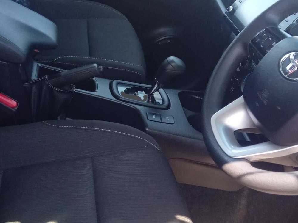 Toyota Hilux 2.4 Gd-6 Raider 4X4 6At D Cab