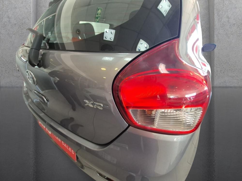 Toyota Vitz 1.0 Xr