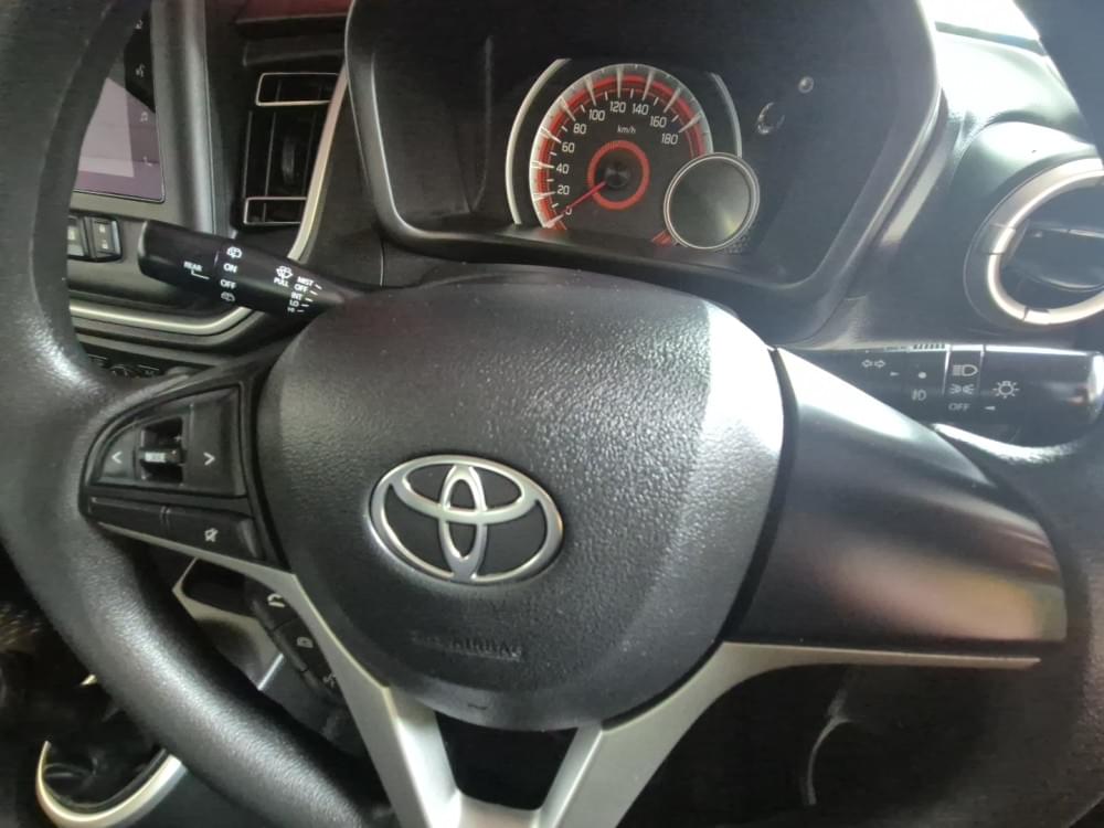 Toyota Vitz 1.0 Xr