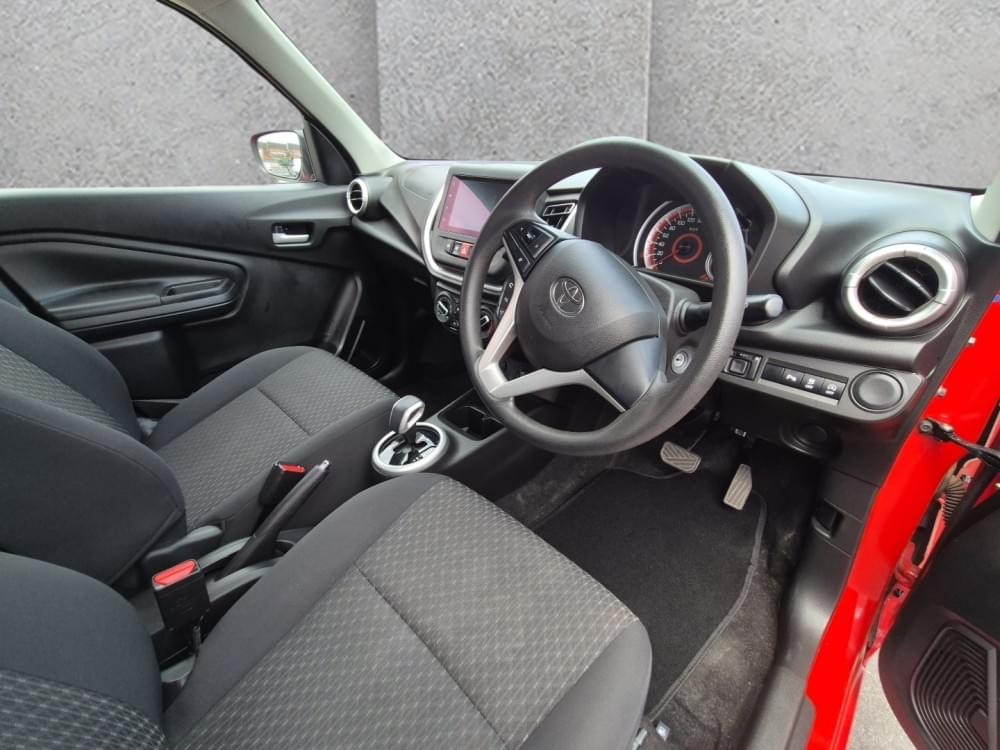 Toyota Vitz 1.0 Xr Amt