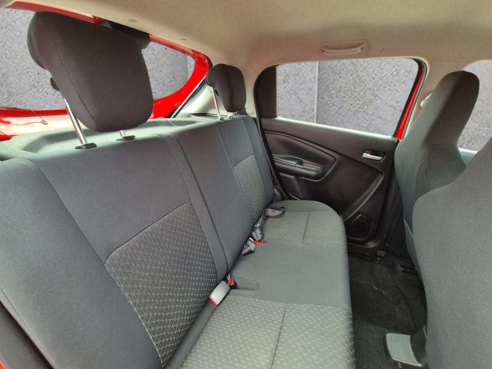 Toyota Vitz 1.0 Xr Amt