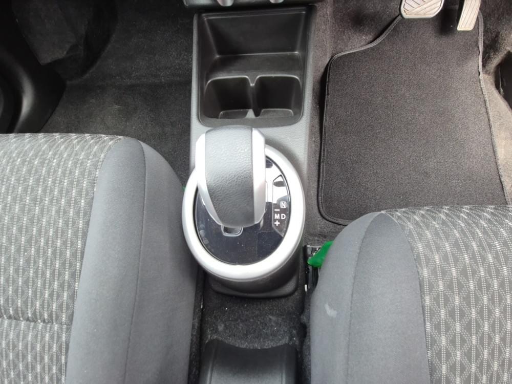 Toyota Vitz 1.0 Xr Amt