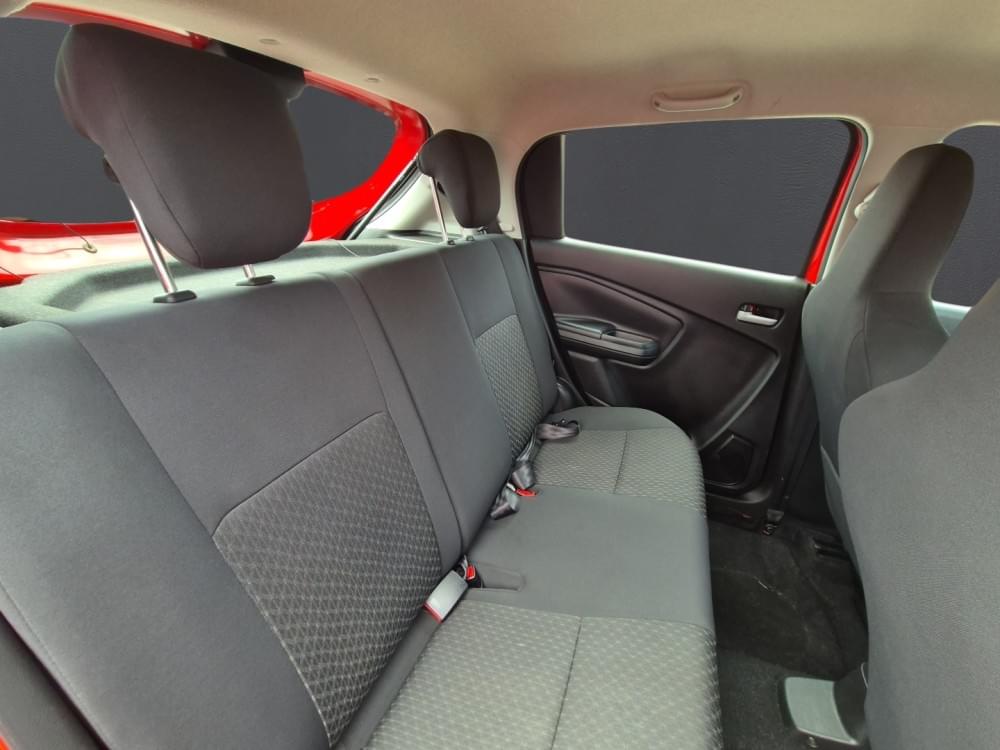 Toyota Vitz 1.0 Xr Amt