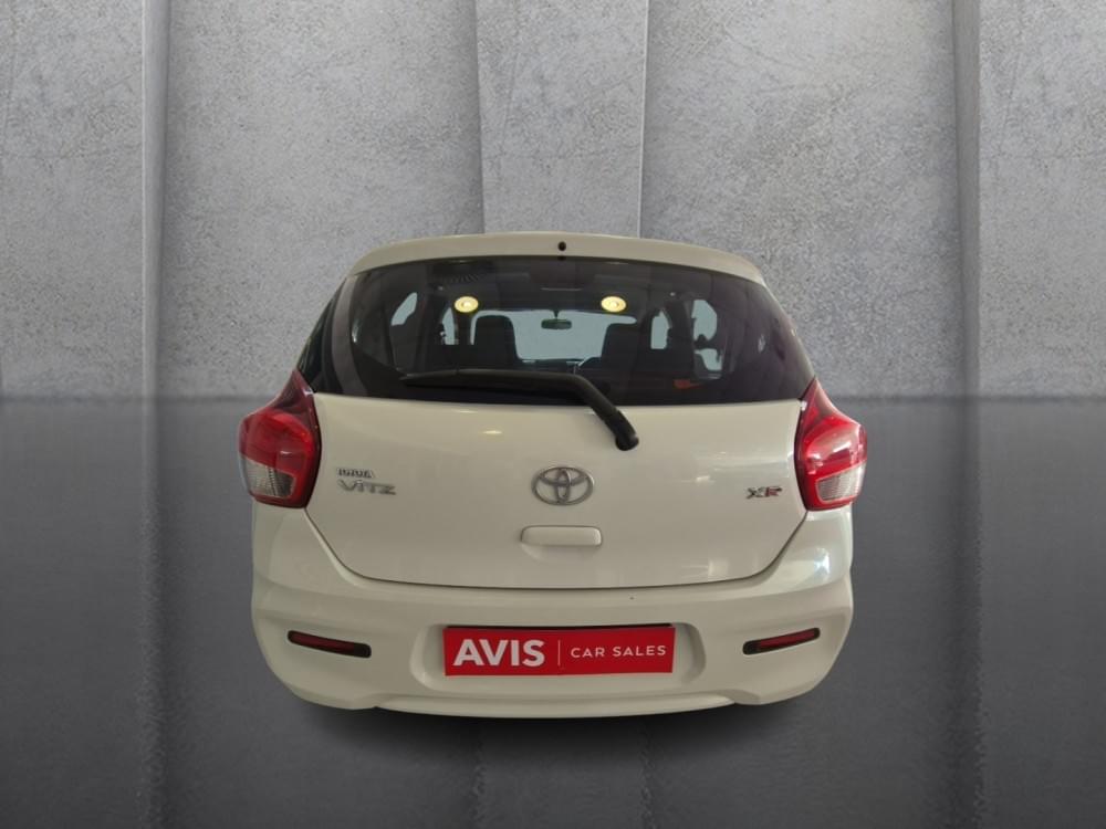 Toyota Vitz 1.0 Xr Amt
