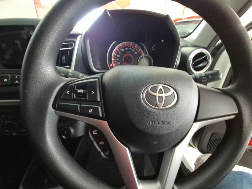 Toyota Vitz 1.0 Xr Amt