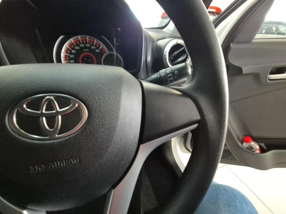 Toyota Vitz 1.0 Xr Amt