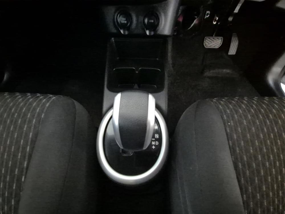 Toyota Vitz 1.0 Xr Amt