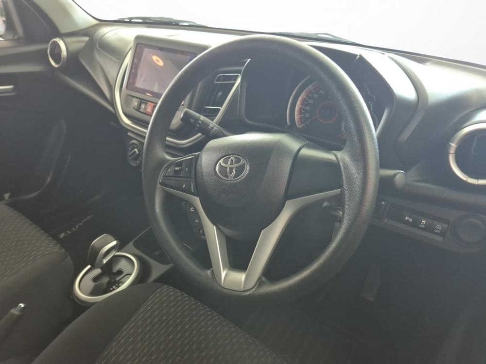 Toyota Vitz 1.0 Xr Amt