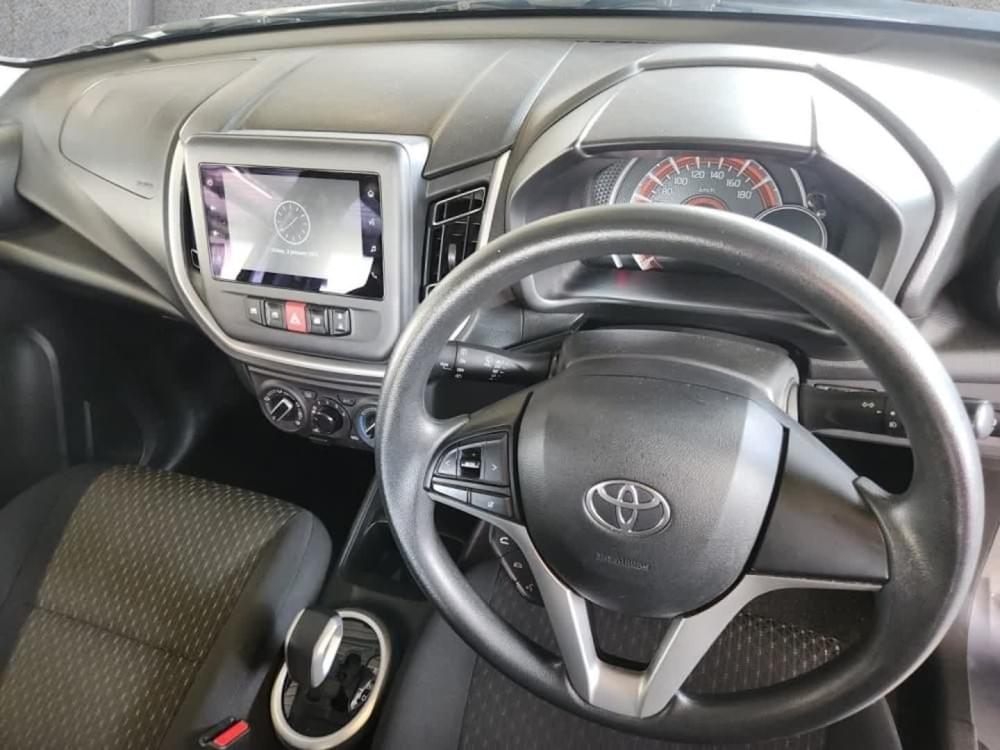 Toyota Vitz 1.0 Xr Amt