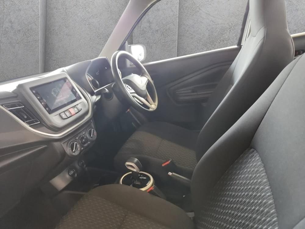 Toyota Vitz 1.0 Xr Amt