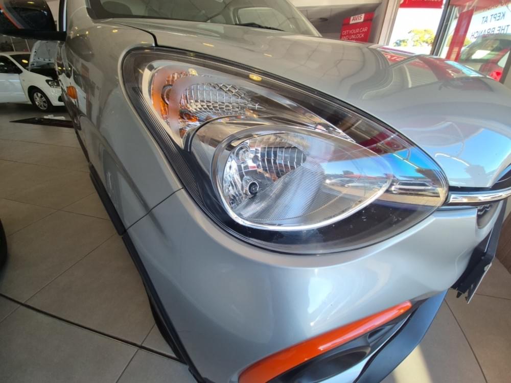 Toyota Vitz 1.0 Xr X-Cite